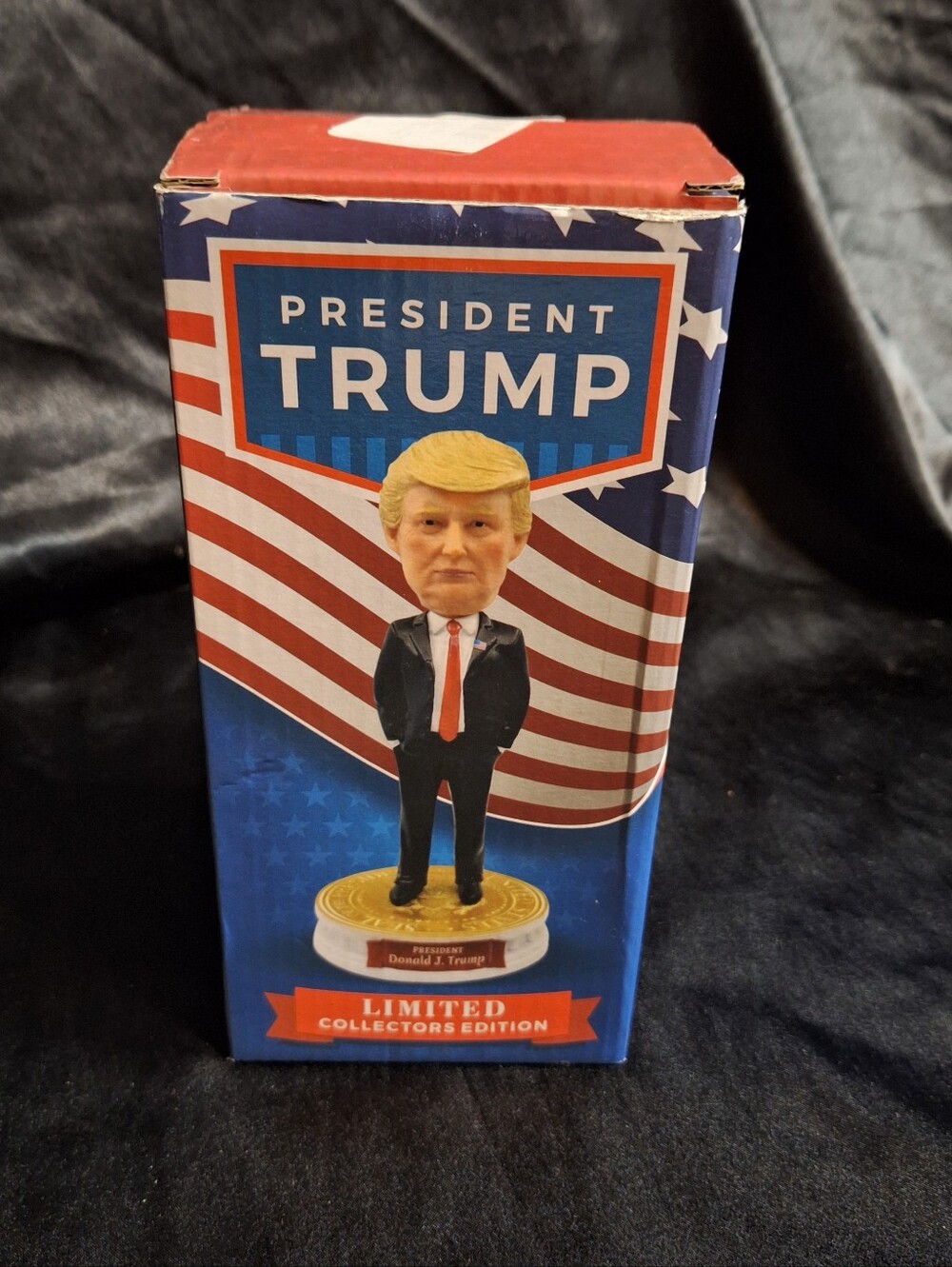 New Collectible Presidential Bobblehead~Donald J. Trump~Hand Painted - Picture 4 of 13